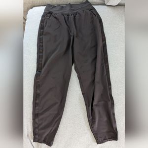 ATHLETA Brooklyn Ankle Pant size 4